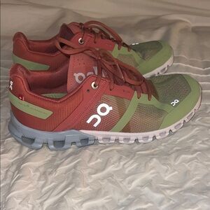 ON Cloudflow Helion Women's Running Sneakers